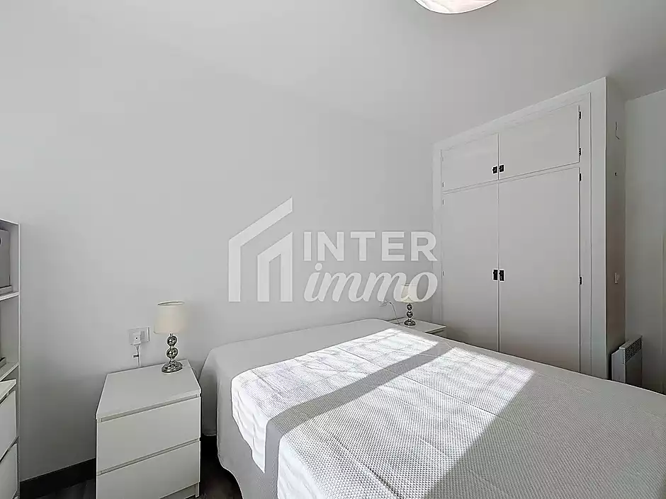 Apartament amb pàrquing, traster, piscina i amarratge comunitari - foto 26 de 34