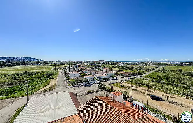Estudi amb vistes panor&agrave;miques i vistes al mar a Roses