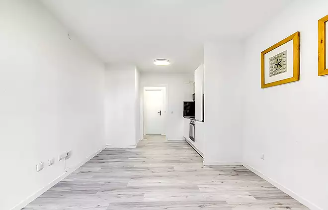 PLANTA BAIXA A EMPURIABRAVA AMB VISTES AL CANAL