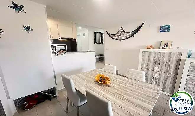GRAN RESERVA  Apartament reformat de 2 dormitoris amb terrassa en un complex amb piscines i jardins