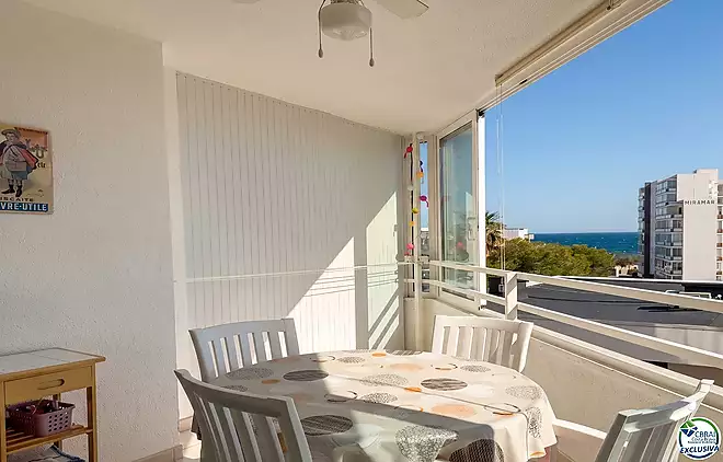 Apartament amb vistes al mar i terrassa &mdash; Salat&agrave;, Roses