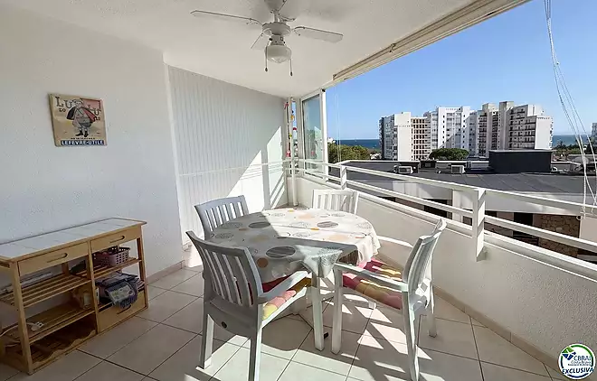 Apartament amb vistes al mar i terrassa &mdash; Salat&agrave;, Roses