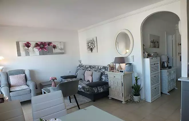 Bonic apartament amb p&agrave;rquing privat