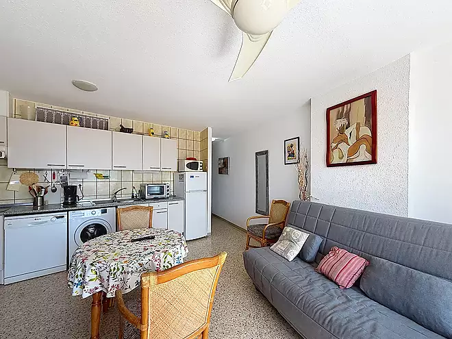 Apartament amb vista al mar a Empuriabrava
