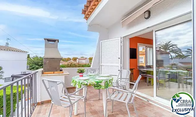 BAHIA  Apartament amb terrassa i pla&ccedil;a d'aparcament exterior en una ubicaci&oacute; excel&middot;lent, a 150 m de 
