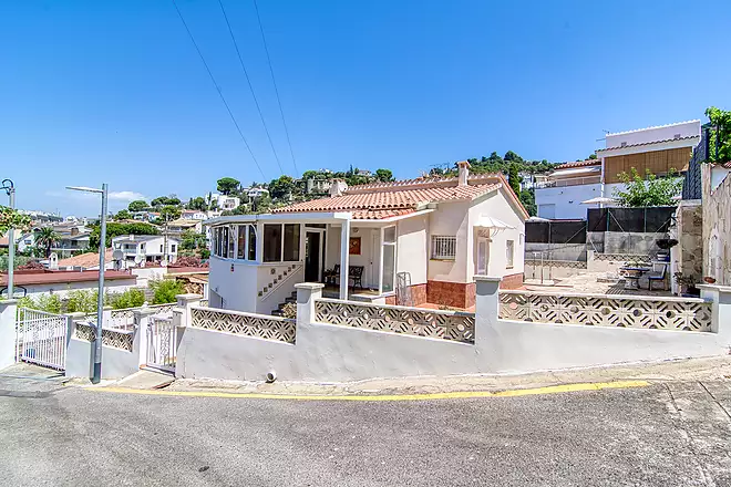 Casa independent amb 3 dormitoris a Roses, Costa Brava