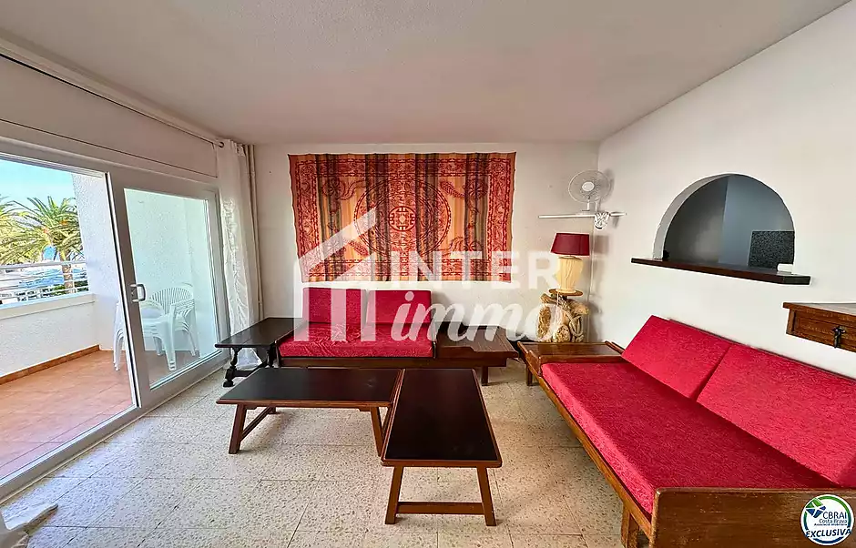 Apartament en venda a Santa Margarida, Roses | Vistes al mar, piscina i terrassa davant del passeig  - foto 12 de 38