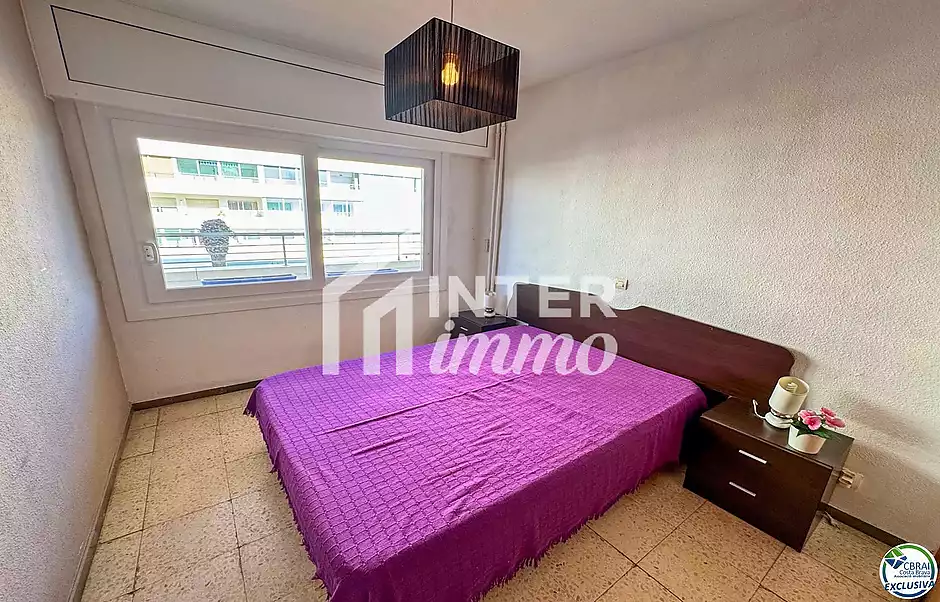 Apartament en venda a Santa Margarida, Roses | Vistes al mar, piscina i terrassa davant del passeig  - foto 20 de 38