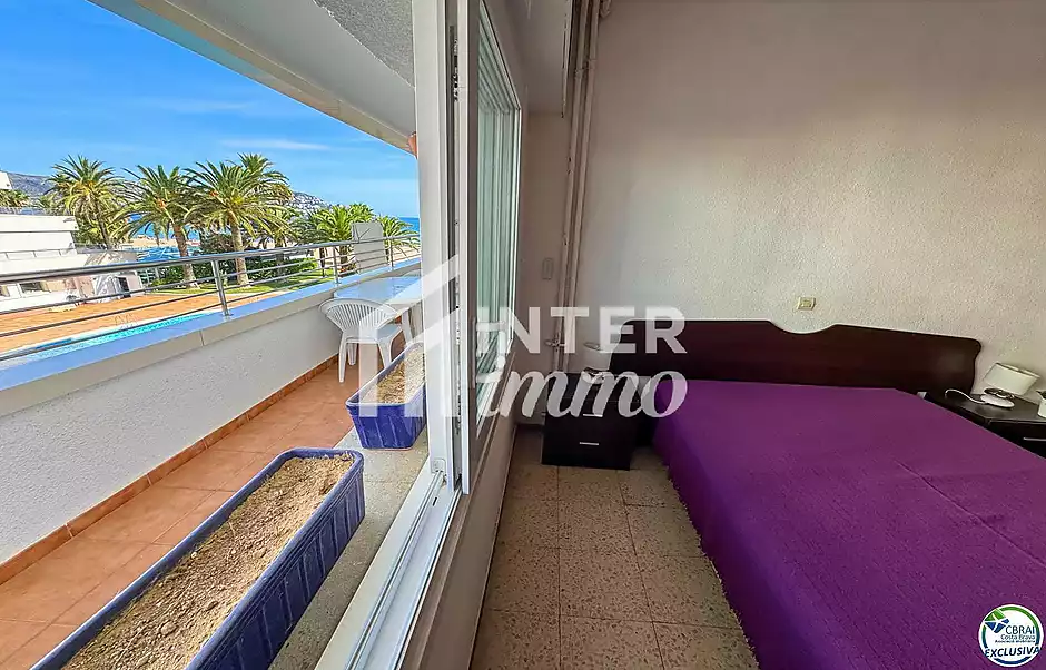 Apartament en venda a Santa Margarida, Roses | Vistes al mar, piscina i terrassa davant del passeig  - foto 21 de 38