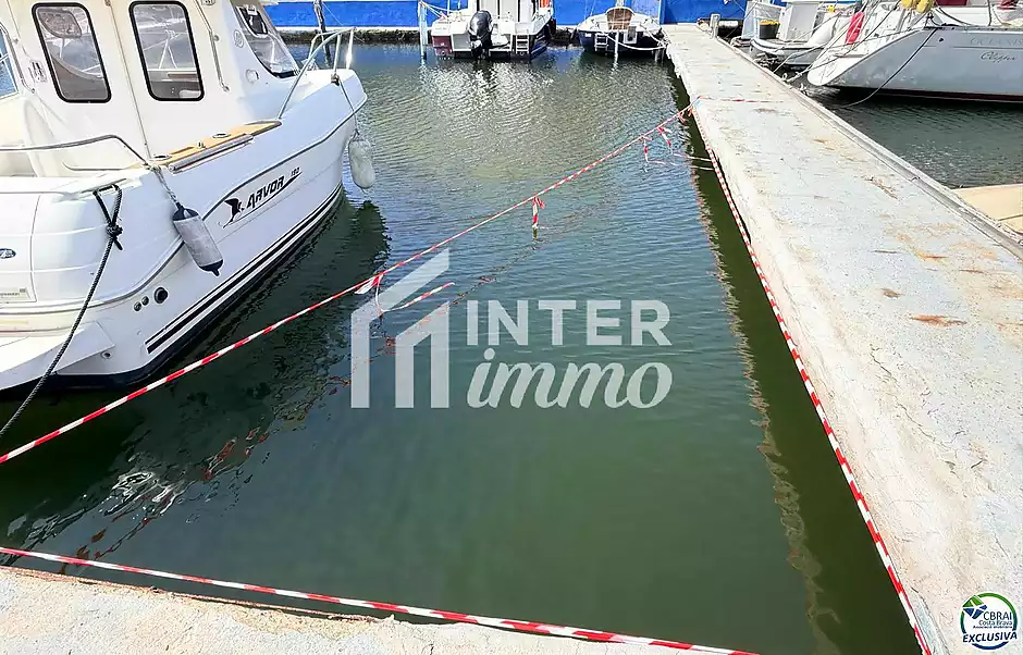 Amarrador de 3 x 8 metres, per a embarcacions de vela i de motor. - foto 12 de 39