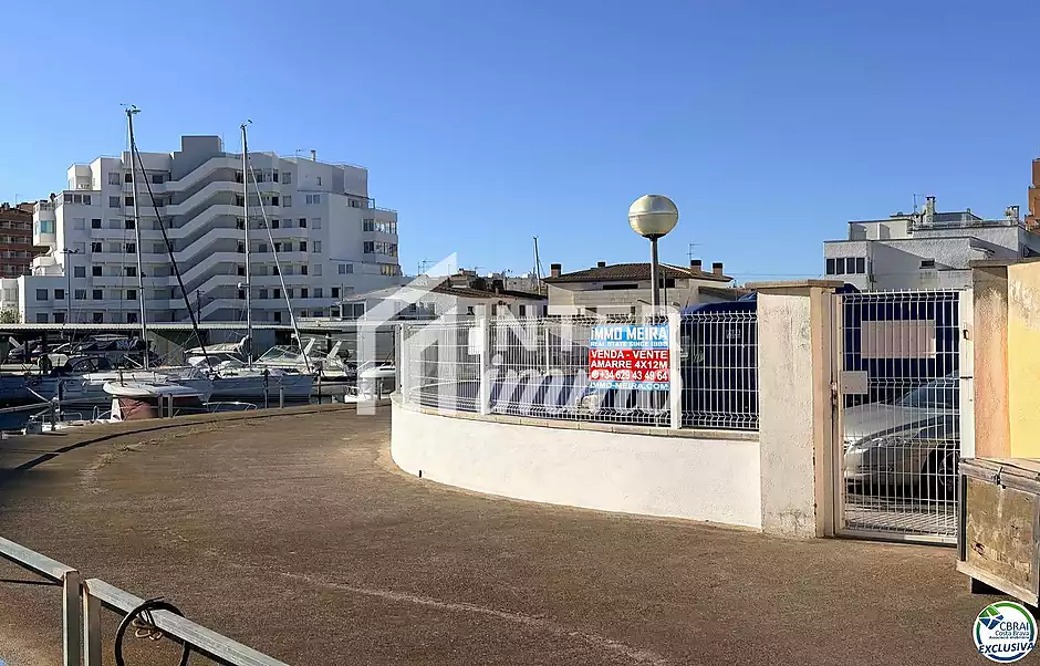 Amarrador de 3 x 8 metres, per a embarcacions de vela i de motor. - foto 34 de 39