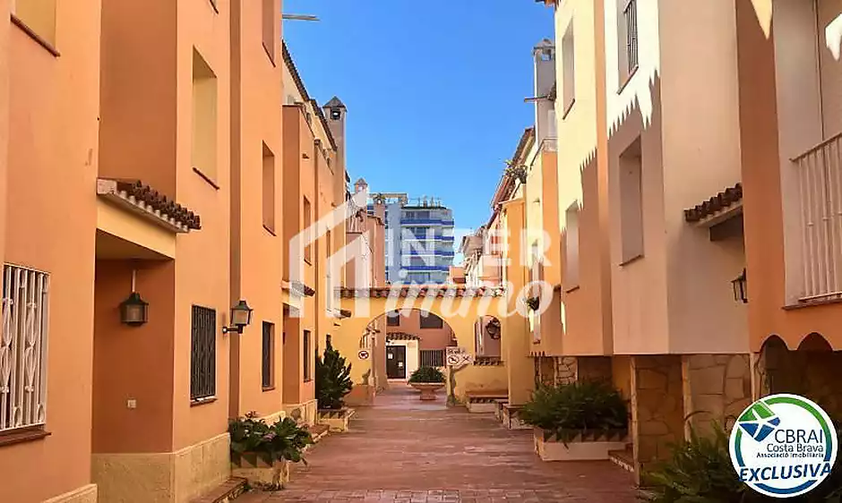GRAN RESERVA Encantador apartament d&rsquo;1 dormitori amb terrassa en complex amb piscines i jardins - foto 20 de 28