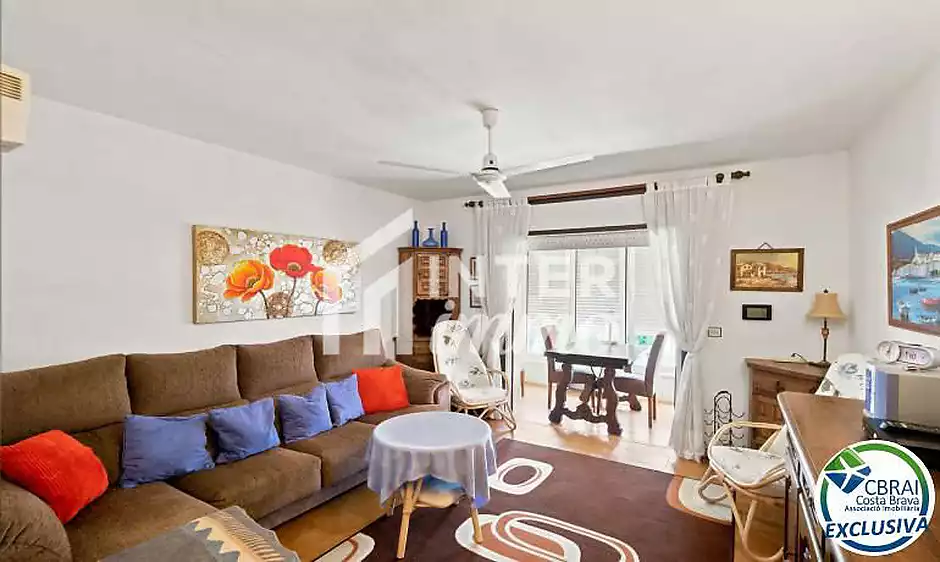 POBLAT TÍPIC Acollidor apartament al bell mig d’Empuriabrava i a només 400 m de la platja - foto 8 de 21