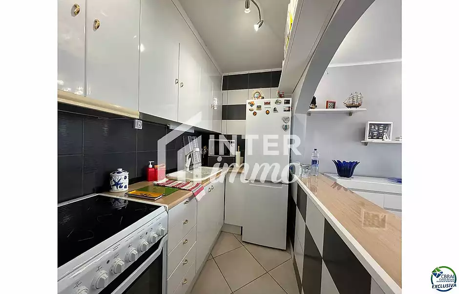 Es ven apartament perfecte en Empuriabrava, Costa Brava - foto 4 de 18