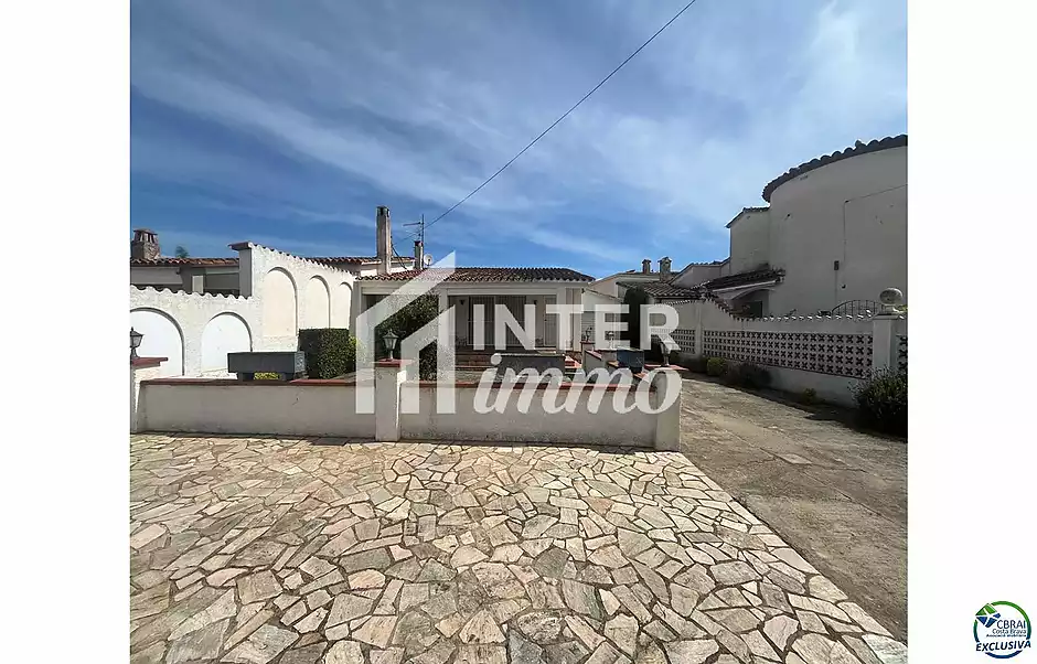 Casa de planta baixa per reformar a Peni, amb garatge, possibilitat de piscina i orientaci&oacute; sud-oest - foto 2 de 14