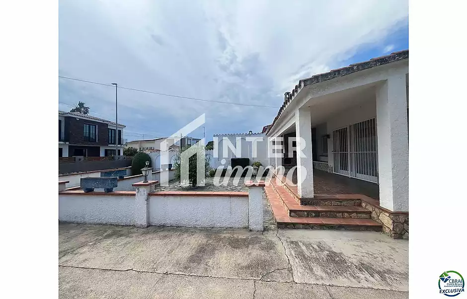 Casa de planta baixa per reformar a Peni, amb garatge, possibilitat de piscina i orientaci&oacute; sud-oest - foto 4 de 14