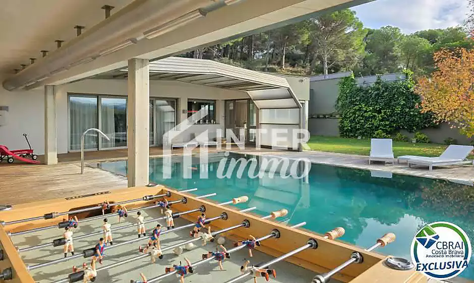 Propietat d’alt standing a La Jonquera: un refugi de luxe al massís de l’Albera amb piscina climatit - foto 65 de 104