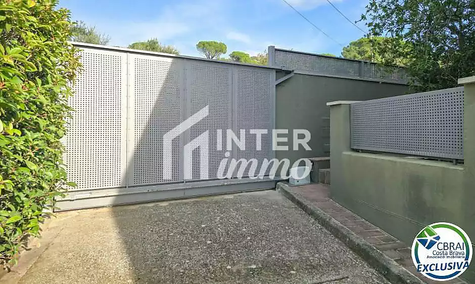 Propietat d’alt standing a La Jonquera: un refugi de luxe al massís de l’Albera amb piscina climatit - foto 84 de 104
