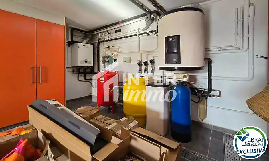Propietat d’alt standing a La Jonquera: un refugi de luxe al massís de l’Albera amb piscina climatit - foto 102 de 104