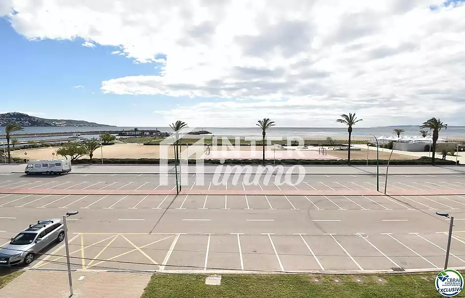 EMPURIABRAVA: Exclusiu complex de sis cases amb amarratge a primera línia de mar en venda - foto 14 de 19