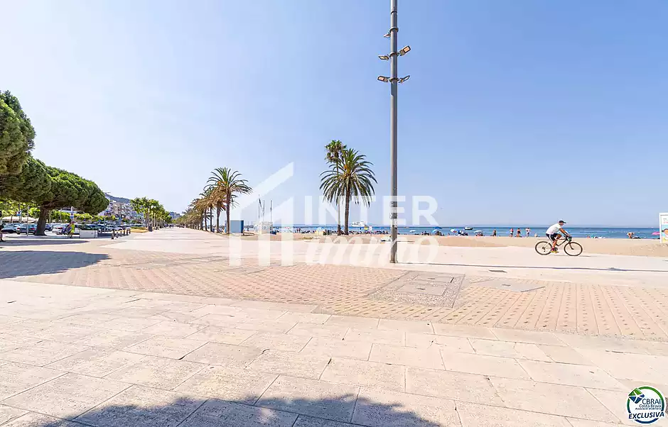 Magnífic Apartament a Primera Línia de Mar - foto 6 de 35