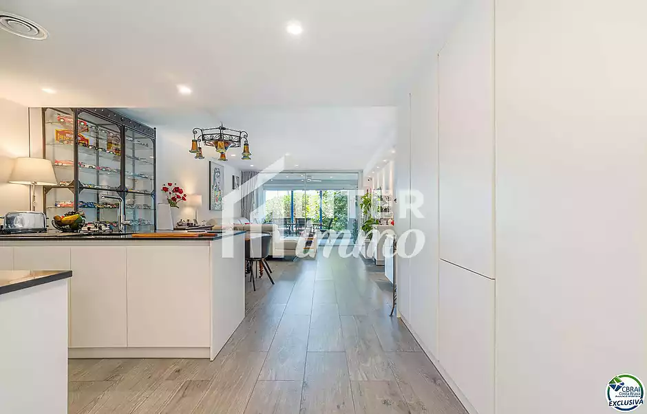 Magnífic Apartament a Primera Línia de Mar - foto 11 de 35