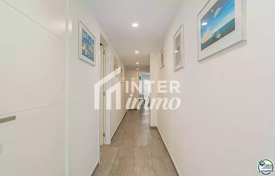 Magnífic Apartament a Primera Línia de Mar - foto 21 de 35