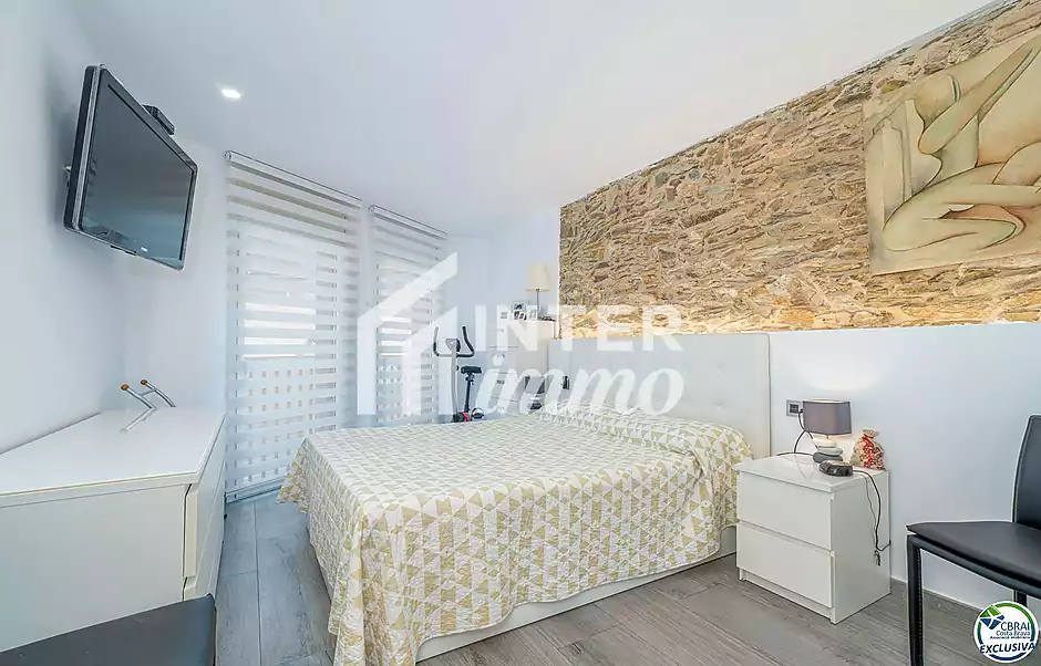 Magnífic Apartament a Primera Línia de Mar - foto 22 de 35