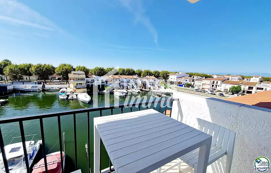 Apartament de 2 habitacions amb p&agrave;rquing, amarratge i traster - foto 6 de 23
