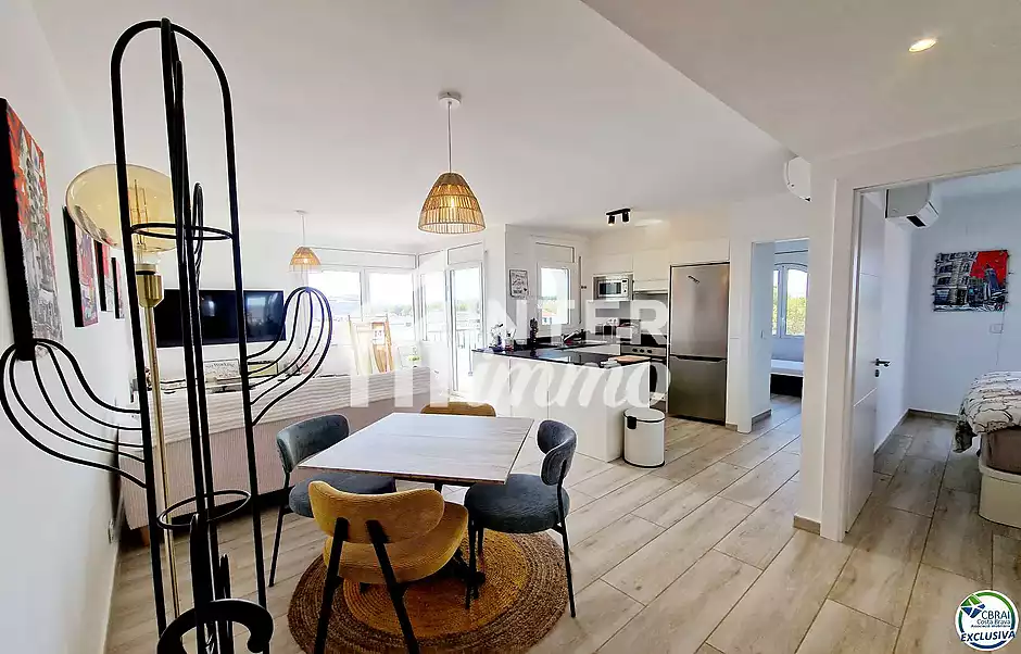 Apartament de 2 habitacions amb p&agrave;rquing, amarratge i traster - foto 7 de 23