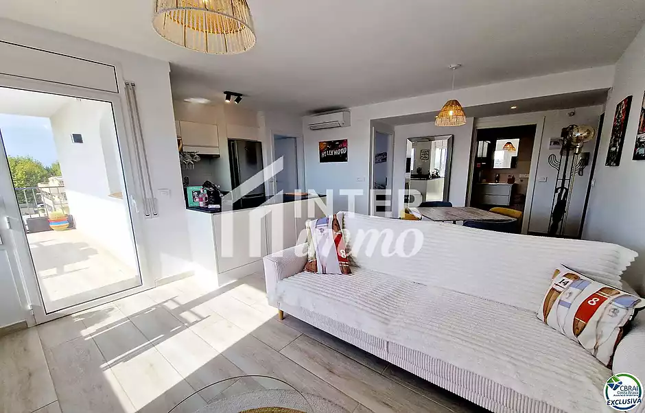 Apartament de 2 habitacions amb p&agrave;rquing, amarratge i traster - foto 11 de 23