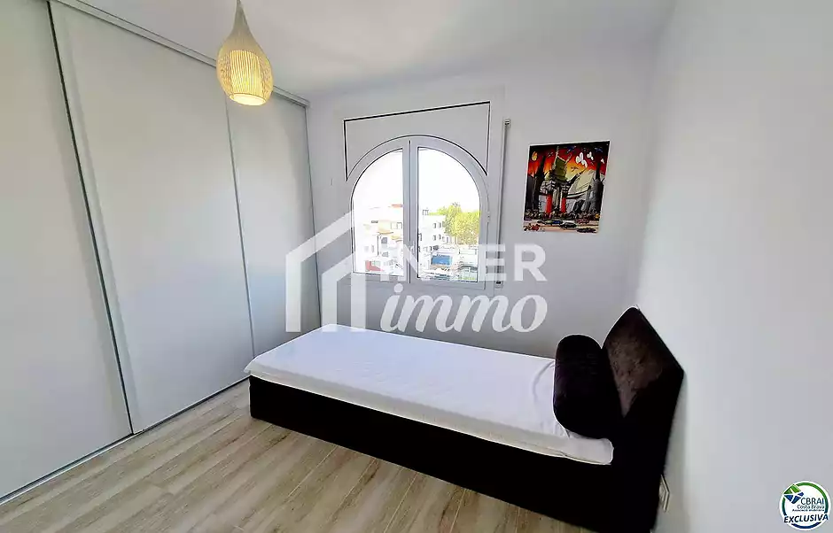 Apartament de 2 habitacions amb p&agrave;rquing, amarratge i traster - foto 14 de 23