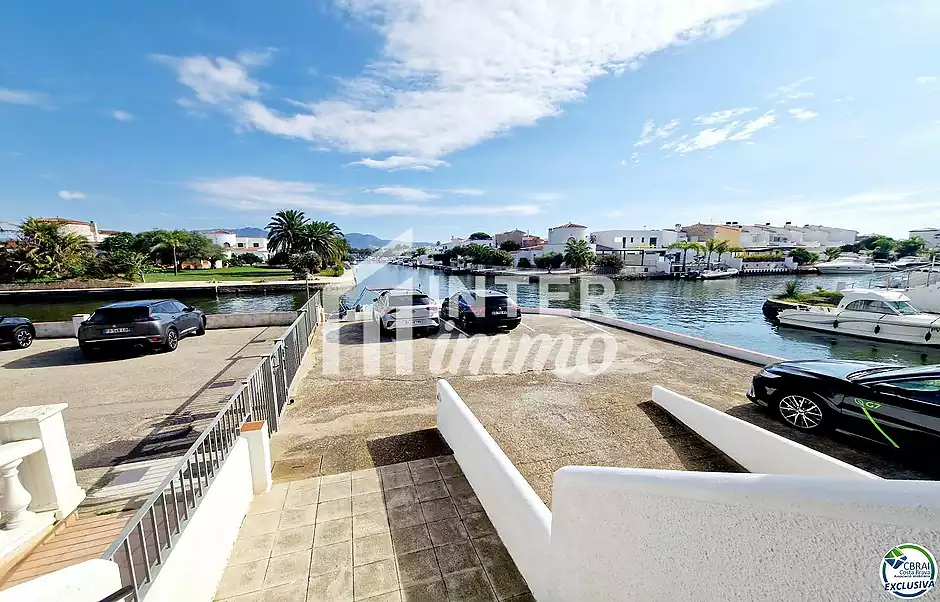 Apartament de 2 habitacions amb p&agrave;rquing, amarratge i traster - foto 21 de 23