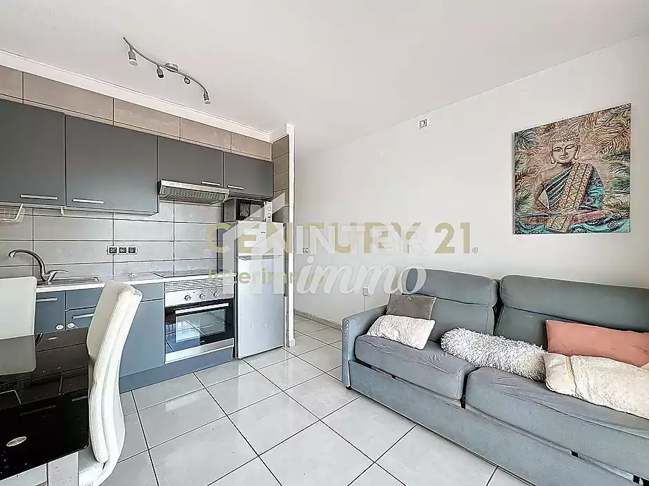Apartament amb terrassa i vista canal – Poblat Típic, Empuriabrava - foto 3 de 22