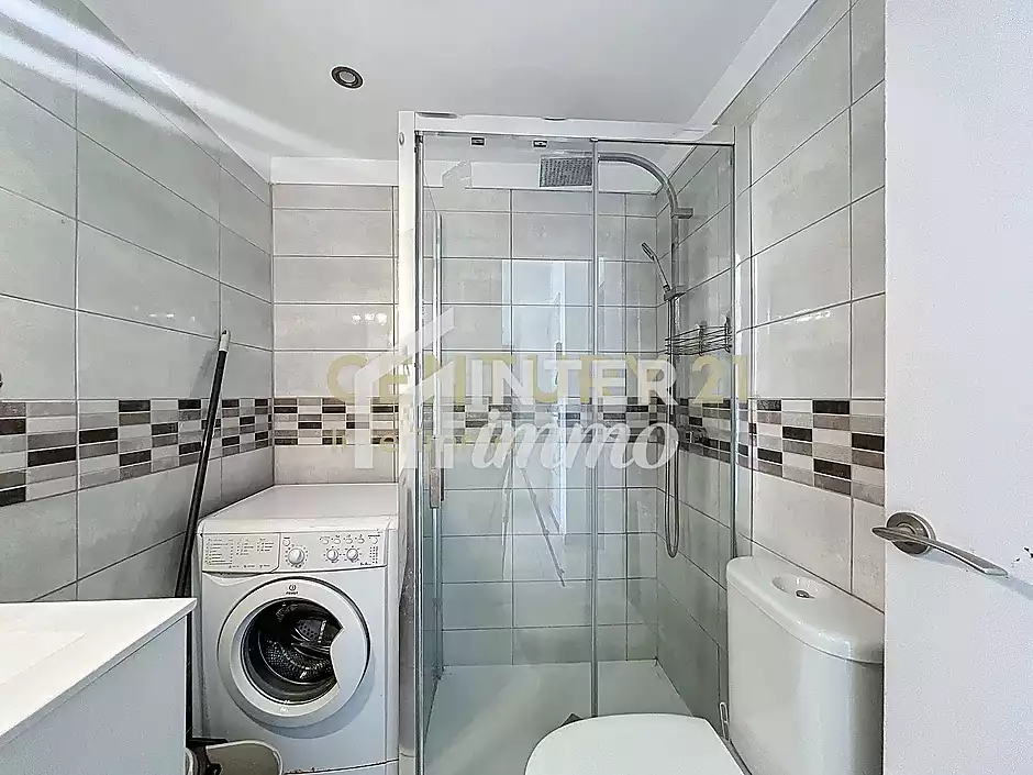Apartament amb terrassa i vista canal – Poblat Típic, Empuriabrava - foto 12 de 22