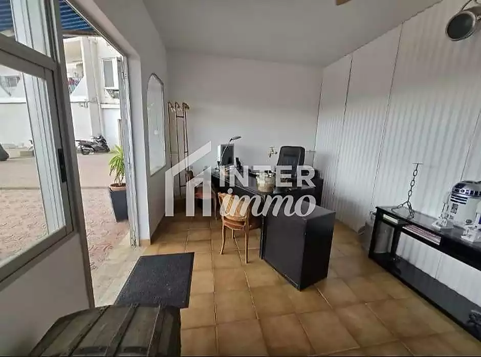 En Venda - Local en Primera línia de mar a Empuriabrava - foto 17 de 21