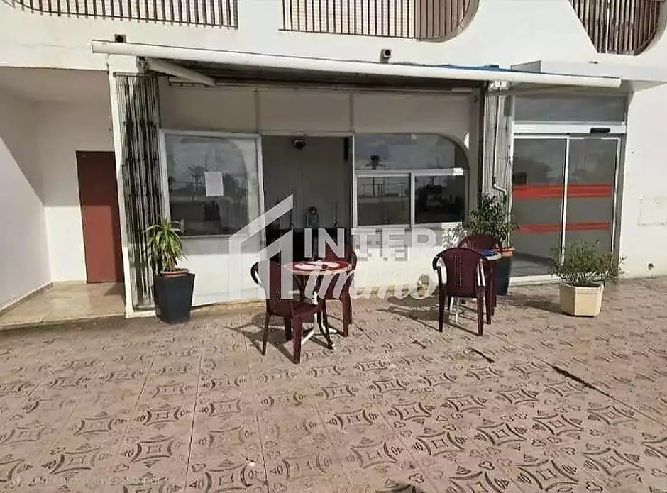 En Venda - Local en Primera línia de mar a Empuriabrava - foto 20 de 21