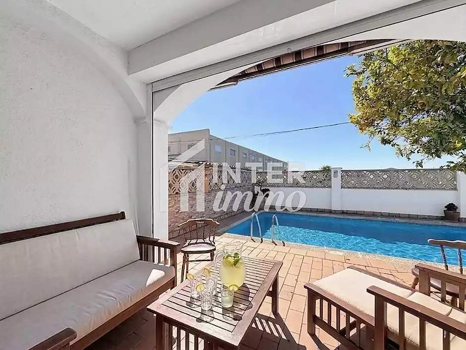 Casa de 3 habitacions amb piscina en zona tranquil&middot;la - foto 7 de 24