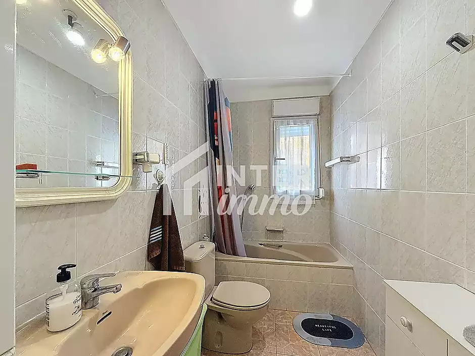 Casa de 3 habitacions amb piscina en zona tranquil&middot;la - foto 18 de 24