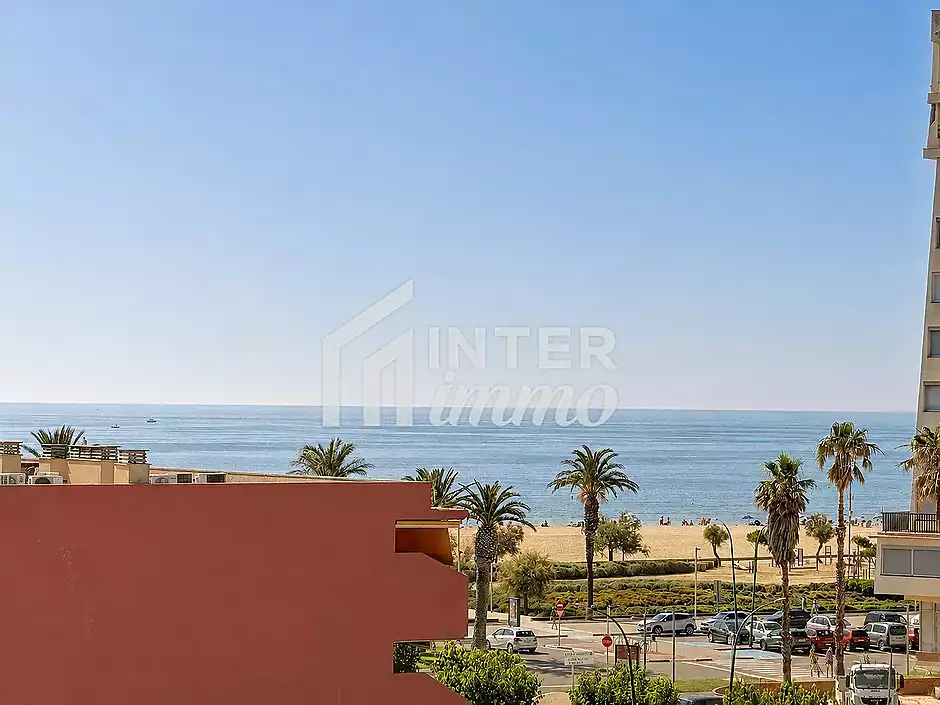 Pis a l'últim pis amb terrat i vistes al mar a Empuriabrava - foto 1 de 20