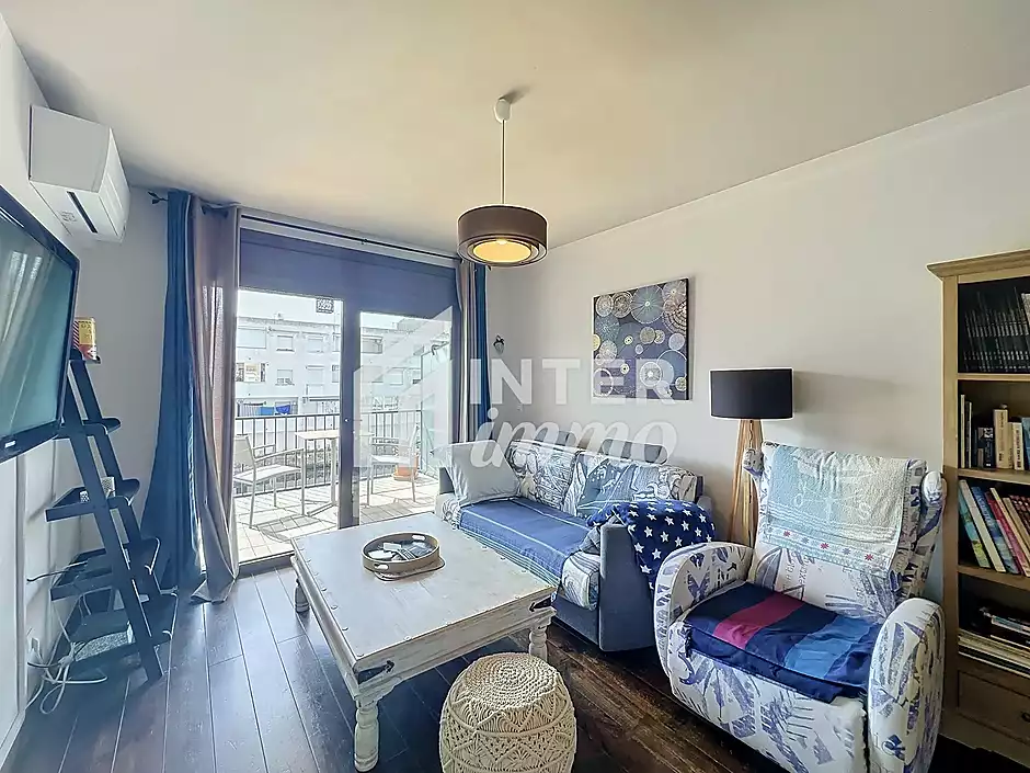 Apartament amb vistes al canal, terrassa i p&agrave;rquing a Empuriabrava - foto 7 de 23