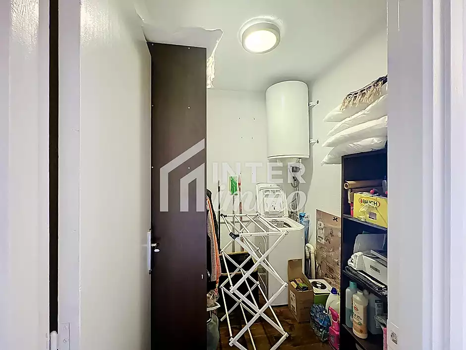 Apartament amb vistes al canal, terrassa i p&agrave;rquing a Empuriabrava - foto 16 de 23