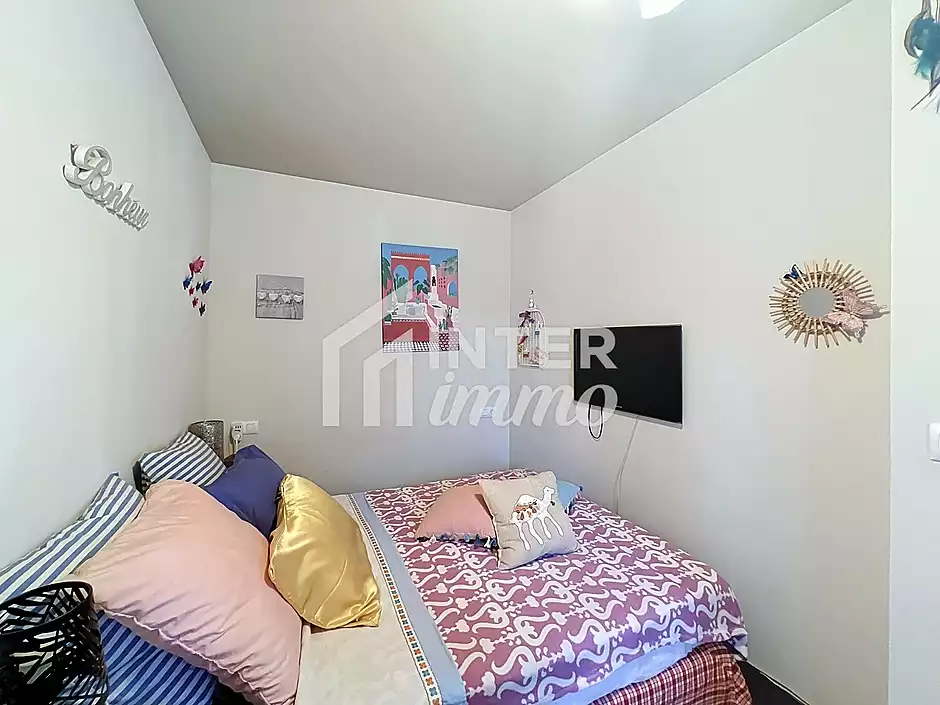 Apartament amb vistes al canal, terrassa i p&agrave;rquing a Empuriabrava - foto 18 de 23
