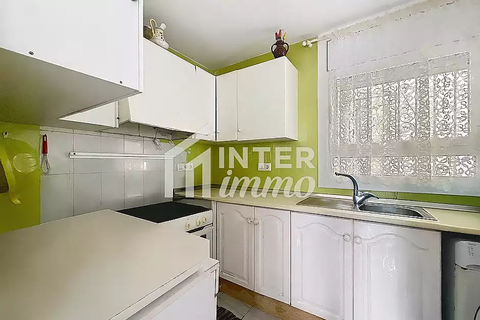 Casa amb jard&iacute; i garatge a 300 m de la platja Empuriabrava - foto 3 de 45