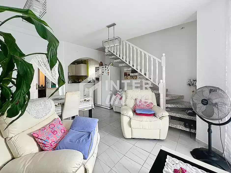 Casa amb jard&iacute; i garatge a 300 m de la platja Empuriabrava - foto 4 de 45