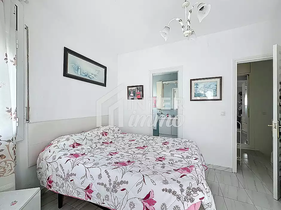 Casa amb jard&iacute; i garatge a 300 m de la platja Empuriabrava - foto 6 de 45