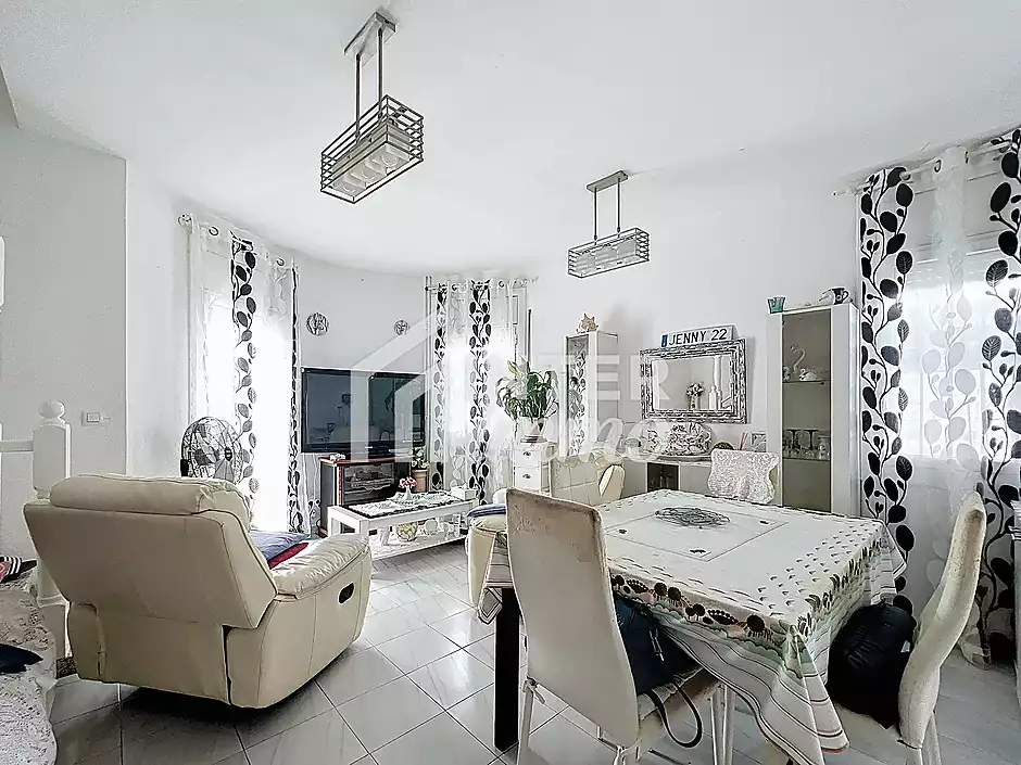 Casa amb jard&iacute; i garatge a 300 m de la platja Empuriabrava - foto 21 de 45