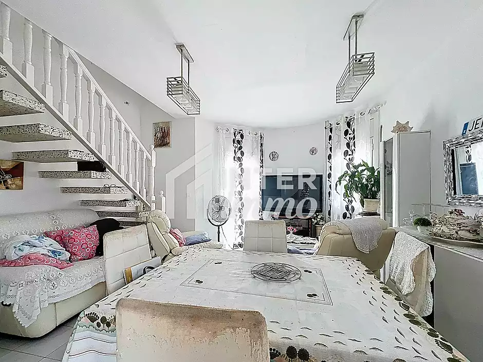 Casa amb jard&iacute; i garatge a 300 m de la platja Empuriabrava - foto 22 de 45