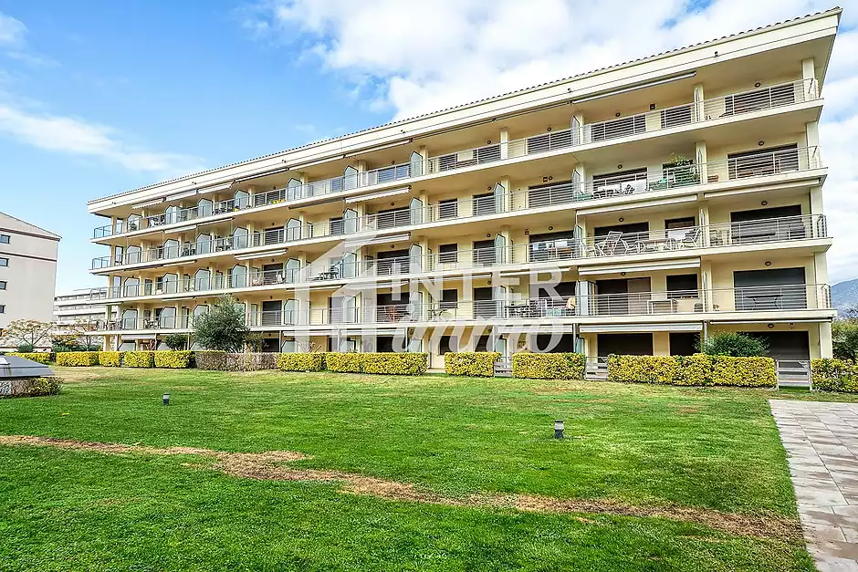 Apartament d'alt standing a Roses a 50 m del mar - foto 27 de 30