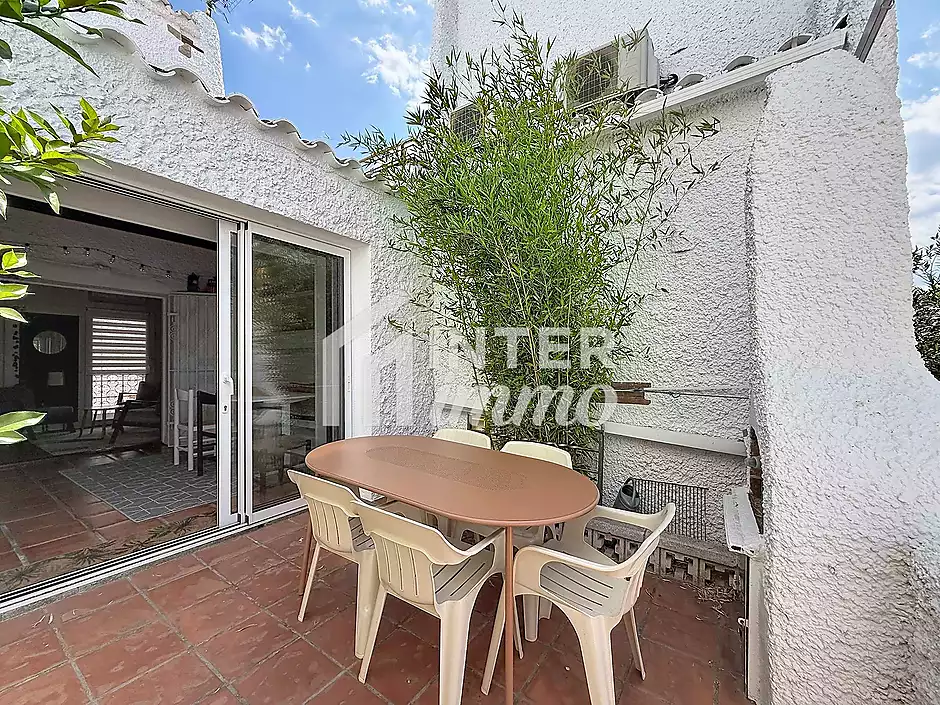 Casa amb amarratge privat en resid&egrave;ncia amb piscina a Santa Margarita, Roses - foto 7 de 30